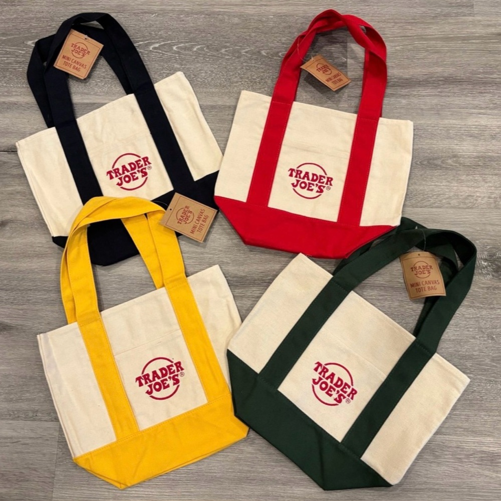 Trader Joe's Canvas Tote Bags Set of 4